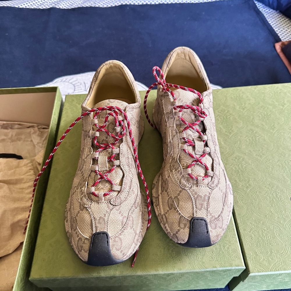 Men’s Gucci Tennis Shoes 12D